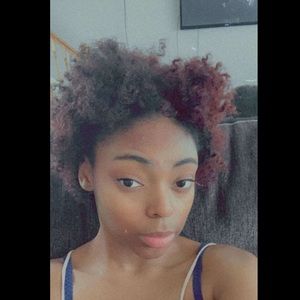 Meet your Posher, Tynisha